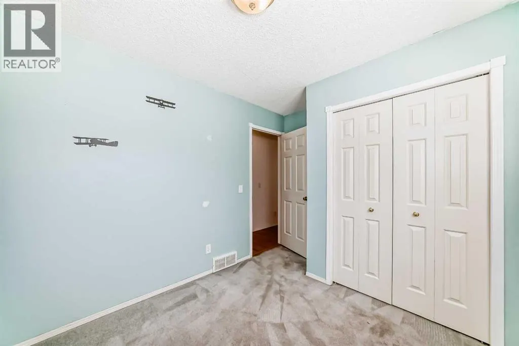 22 Harvest Rose Place NE