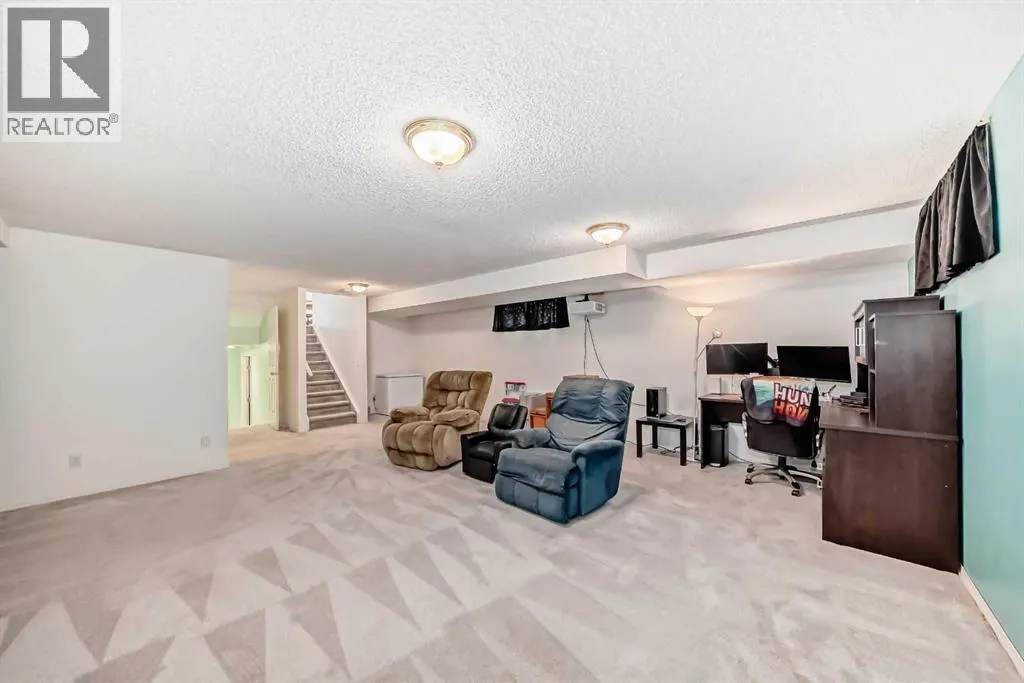 22 Harvest Rose Place NE