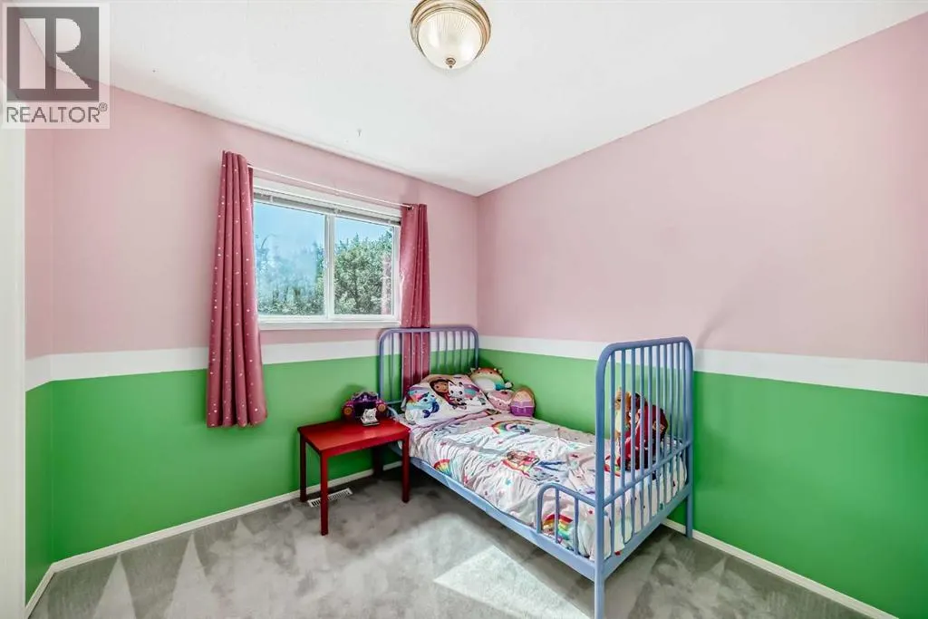 22 Harvest Rose Place NE