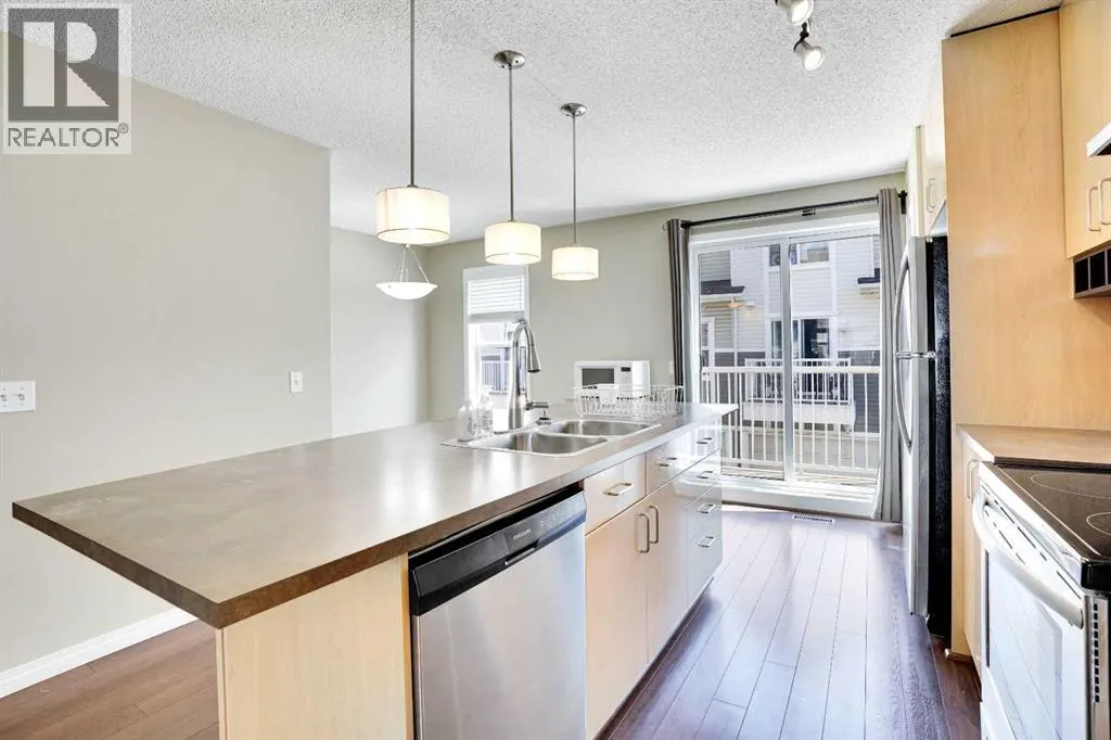 3174 New Brighton Gardens SE