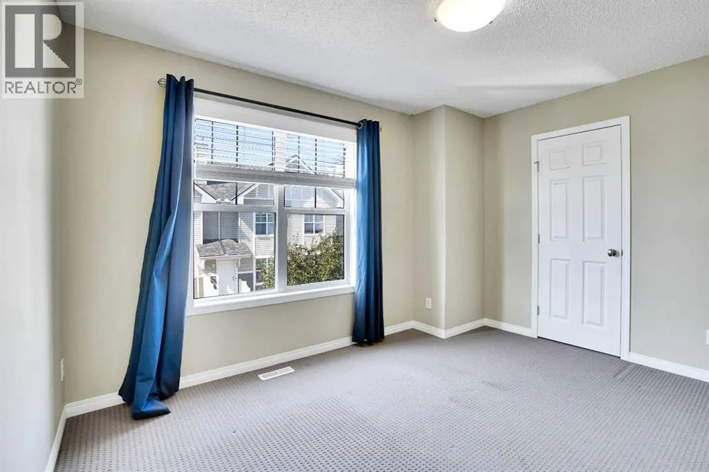 3174 New Brighton Gardens SE