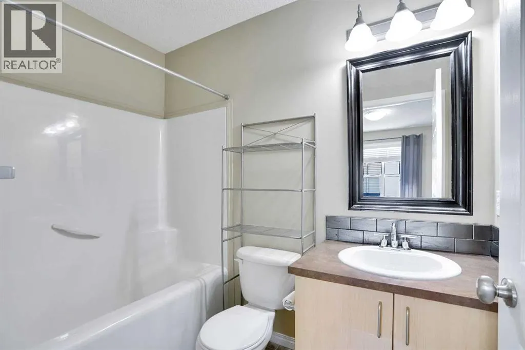 3174 New Brighton Gardens SE