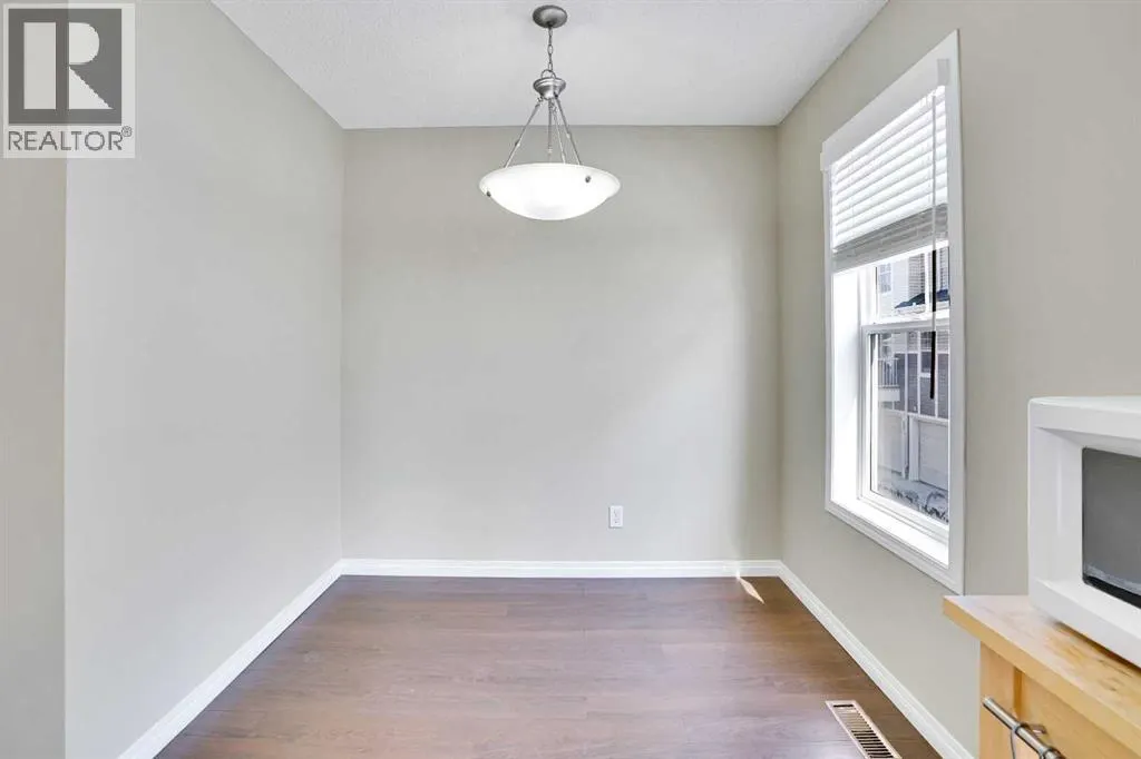 3174 New Brighton Gardens SE