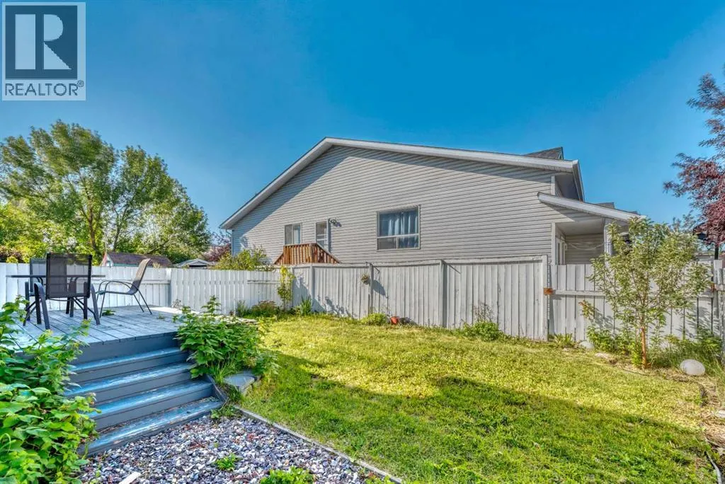 237 Willowbrook Close NW