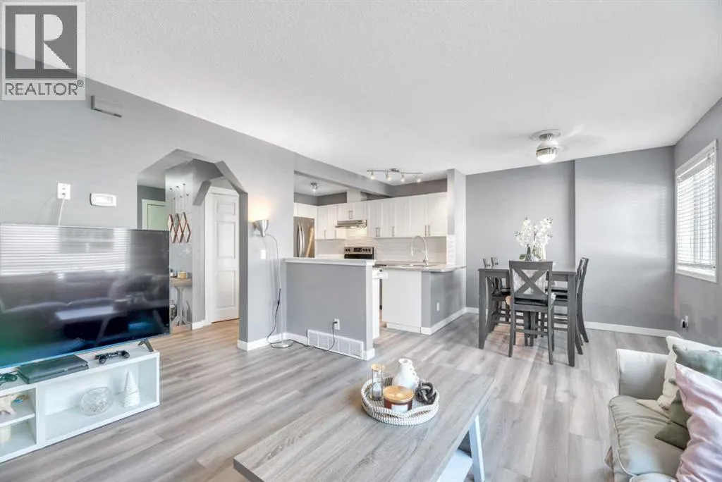 237 Willowbrook Close NW