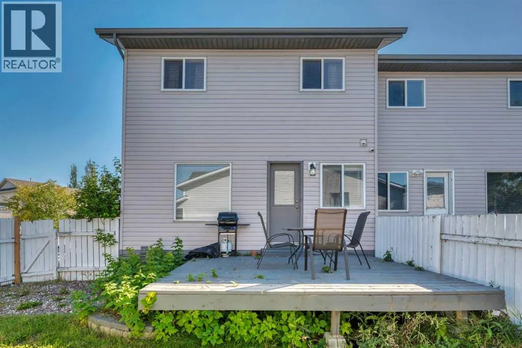 237 Willowbrook Close NW