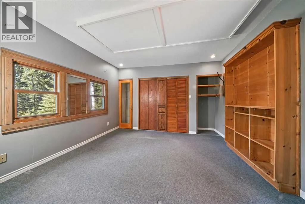33 Mountainview Road