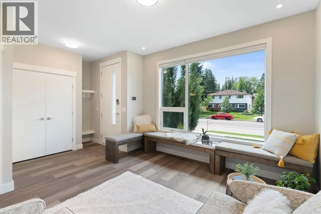 100 Cambrian Drive NW