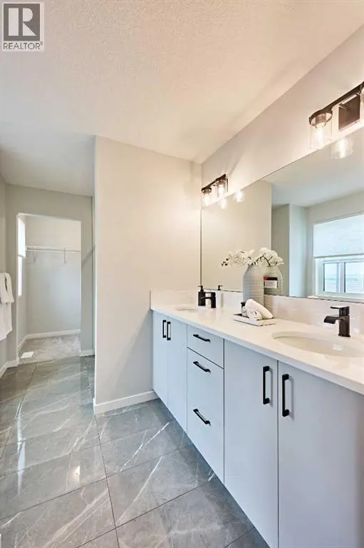 148 Setonstone Manor SE