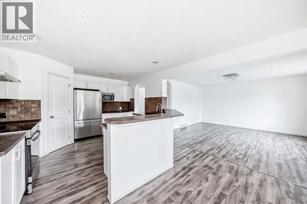 120 Springmere Grove