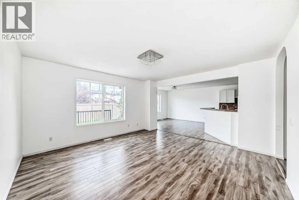 120 Springmere Grove