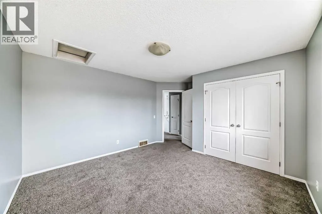 120 Springmere Grove
