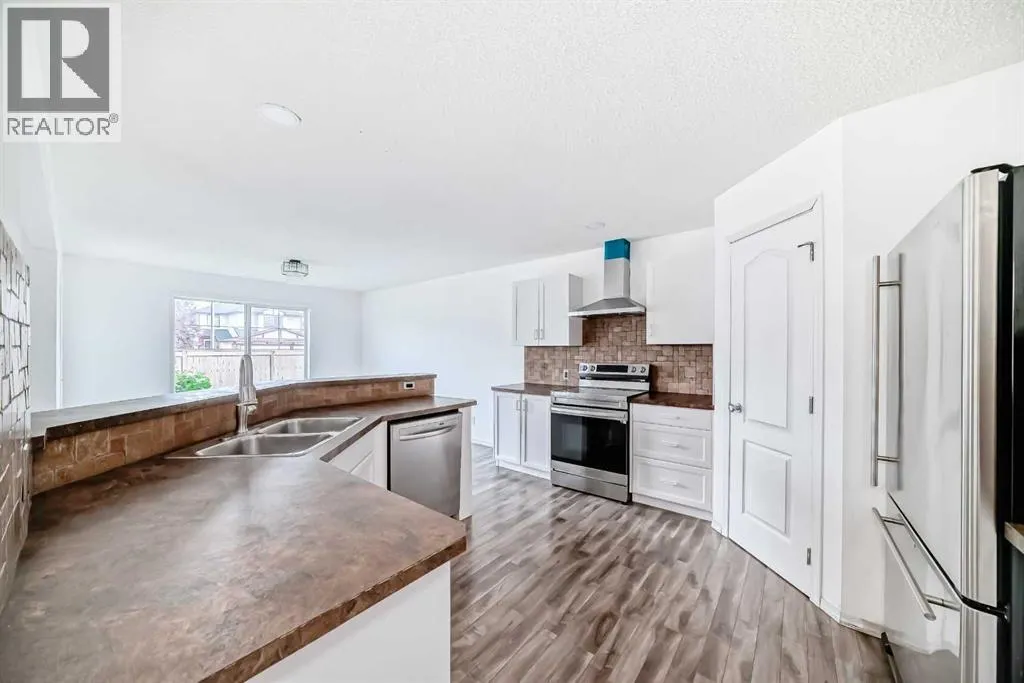 120 Springmere Grove