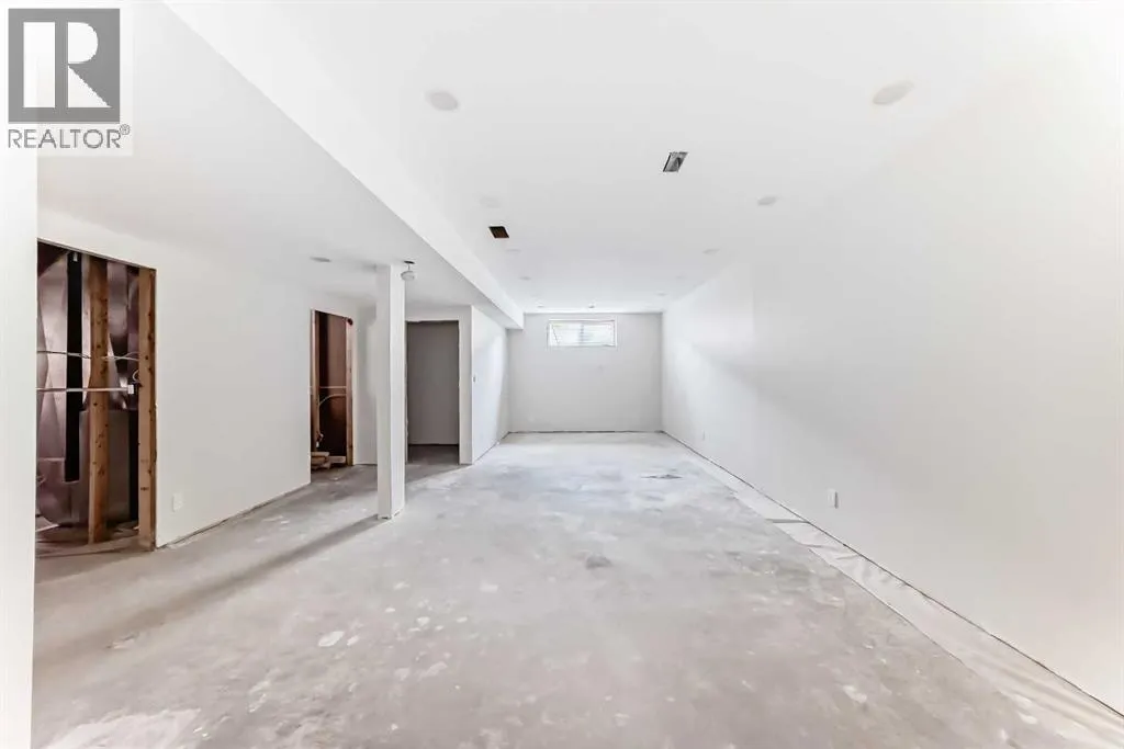 120 Springmere Grove