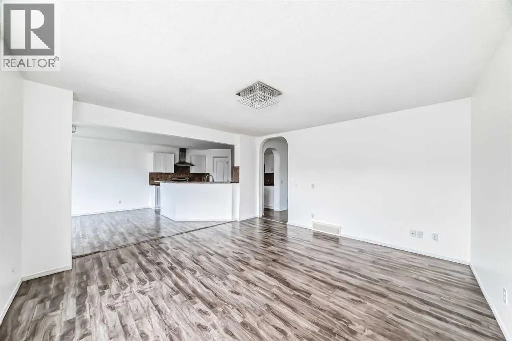 120 Springmere Grove