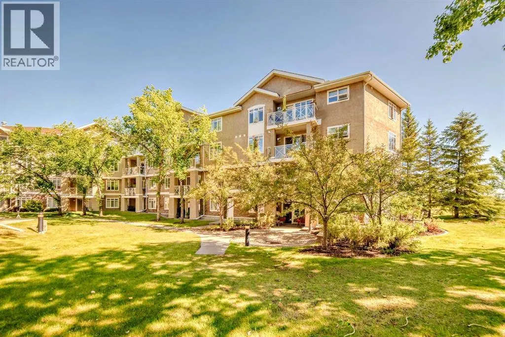 303, 40 Parkridge View SE