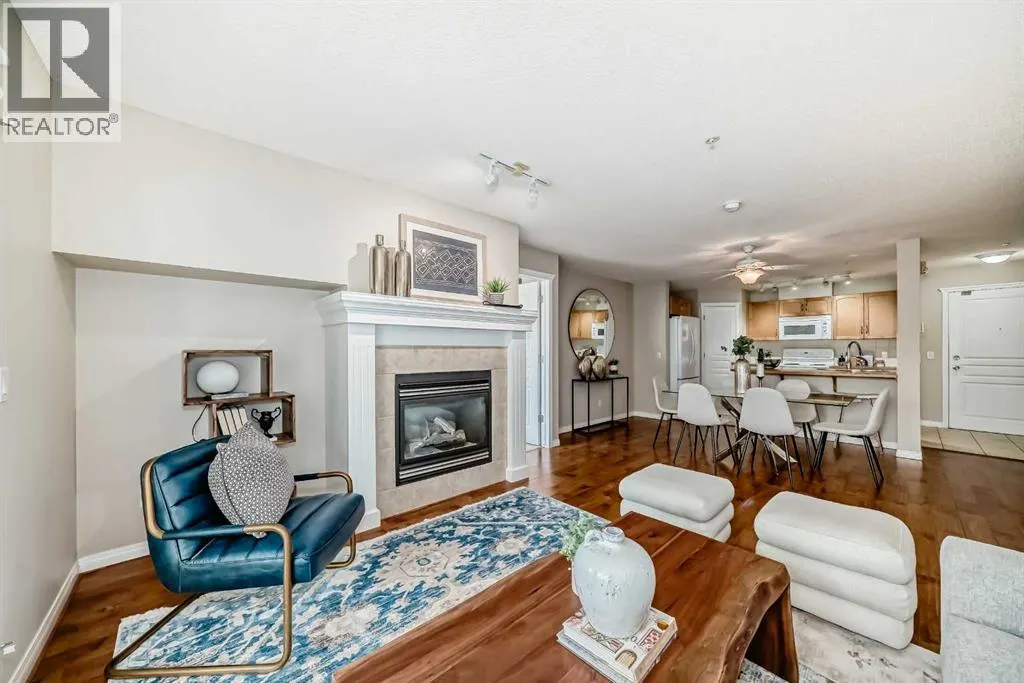 303, 40 Parkridge View SE