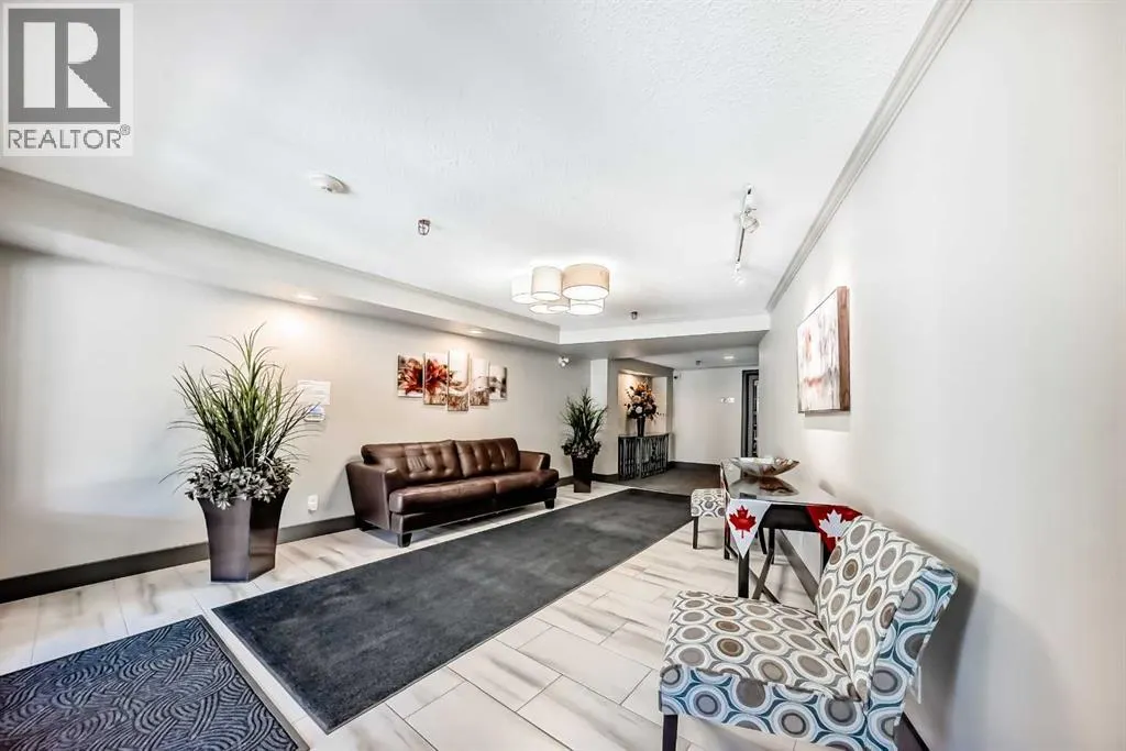303, 40 Parkridge View SE