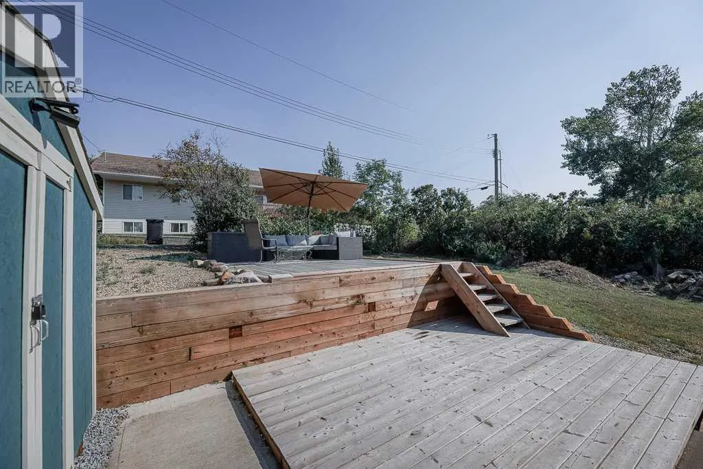 10033 102 Street