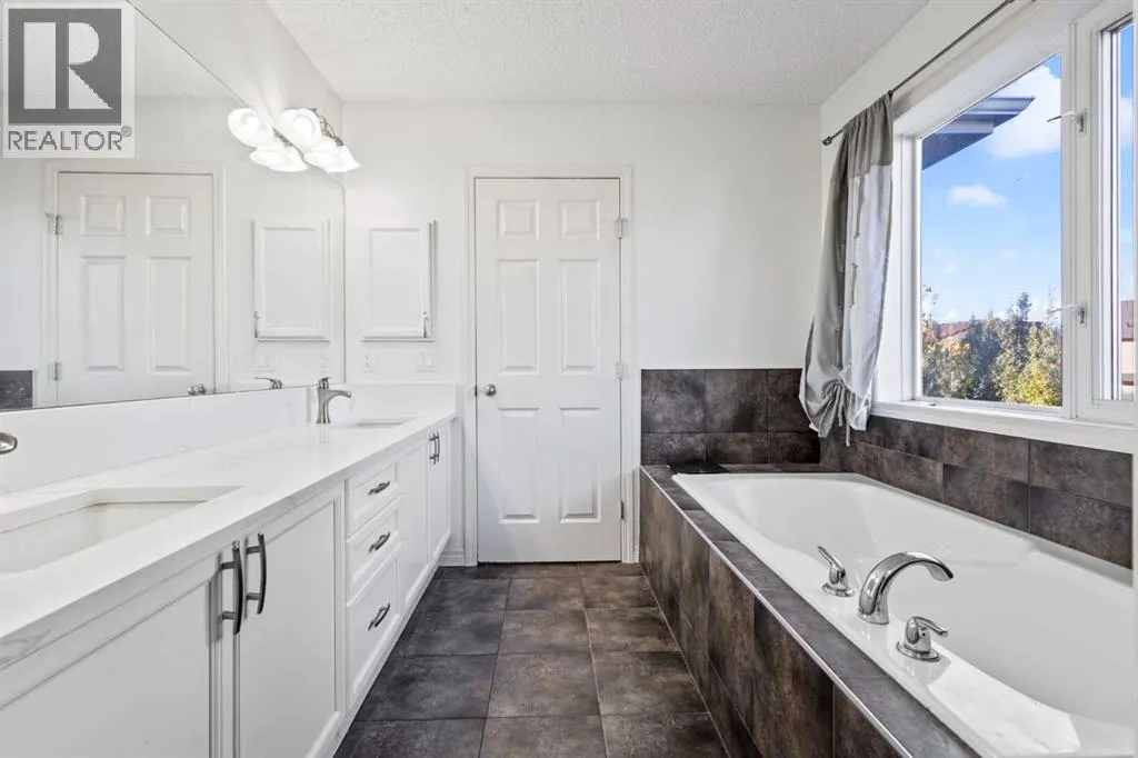 34 Copperstone Road SE