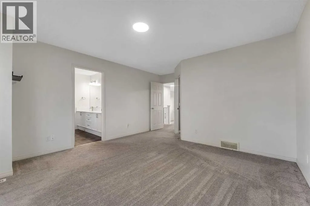 34 Copperstone Road SE