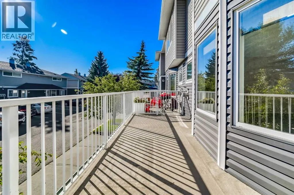 677 Regal Park NE