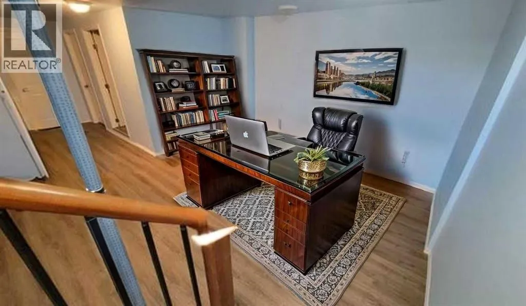 309 8th Avenue SE