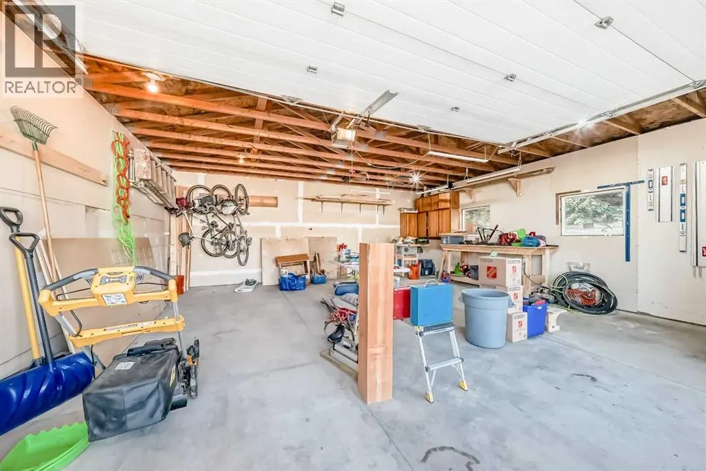 9656 Oakhill Drive SW