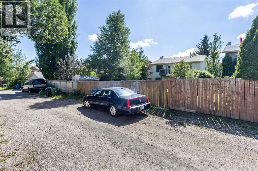184 Shawinigan Drive SW