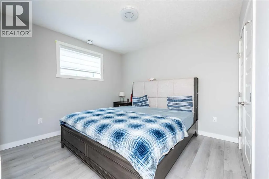 29 homestesd Crest NE