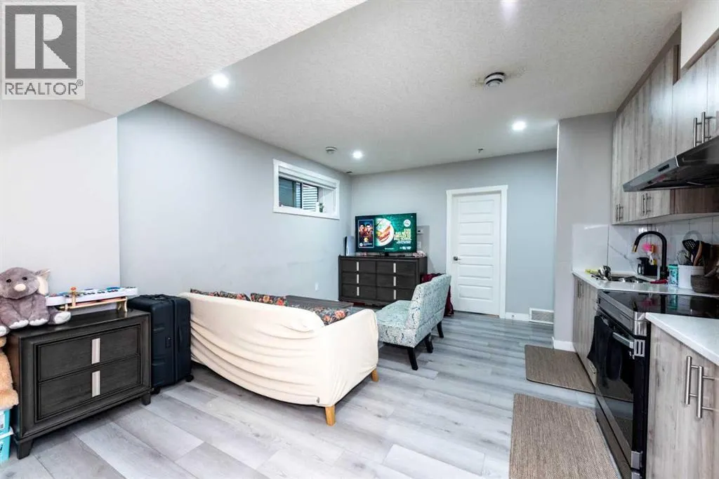 29 homestesd Crest NE