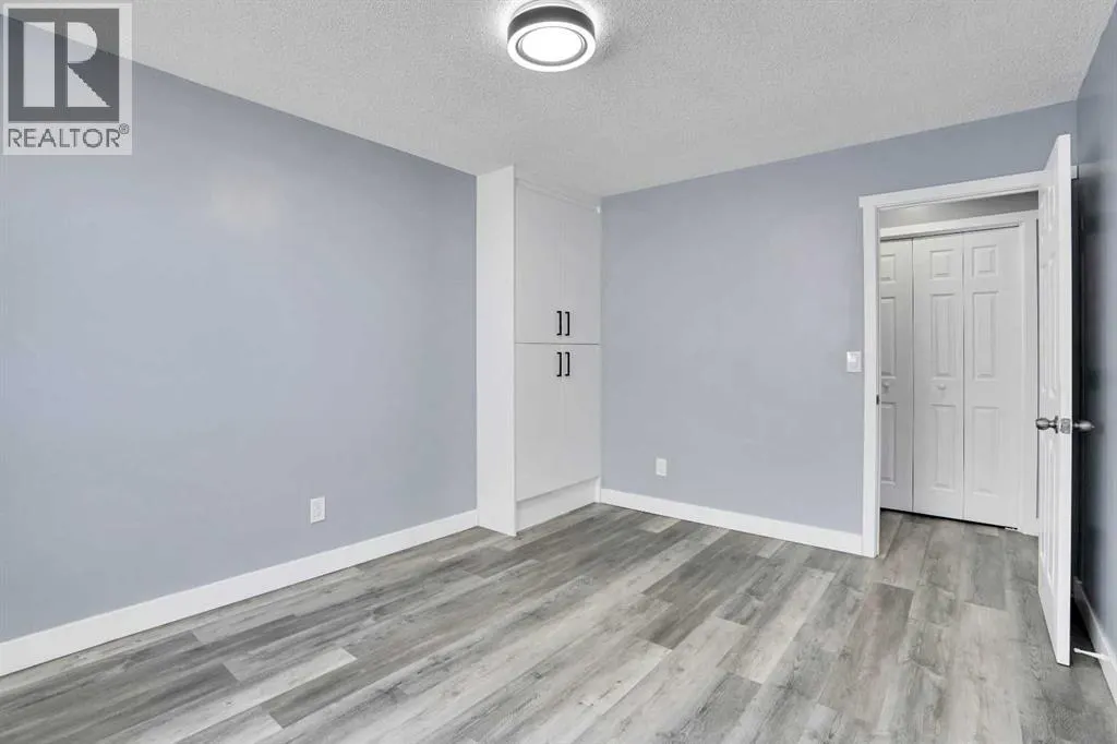 35 Castlefall Grove NE