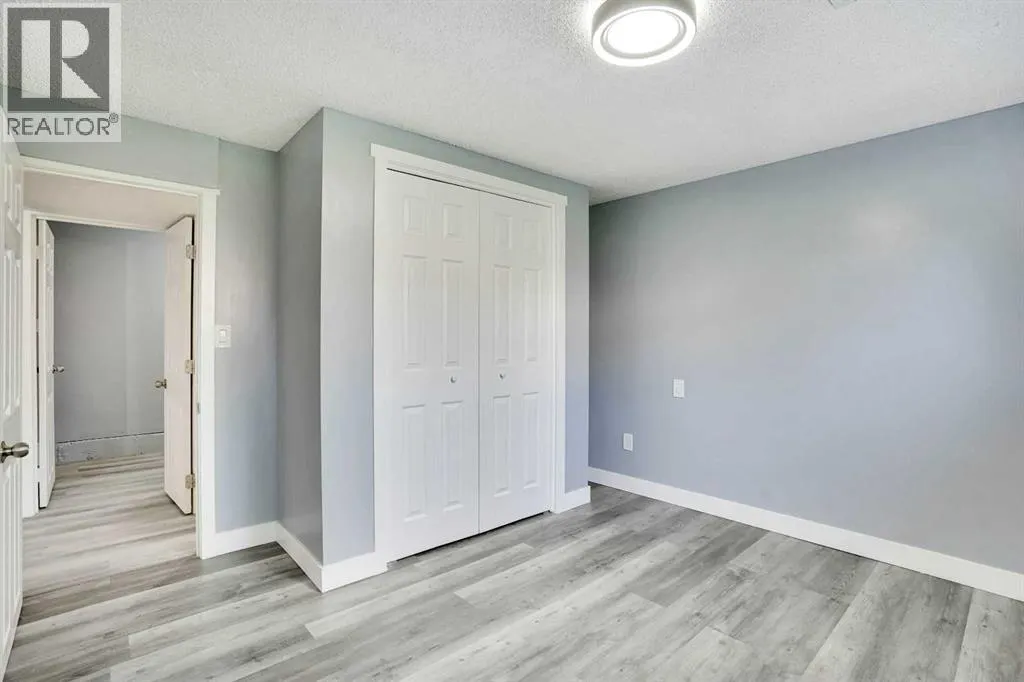 35 Castlefall Grove NE