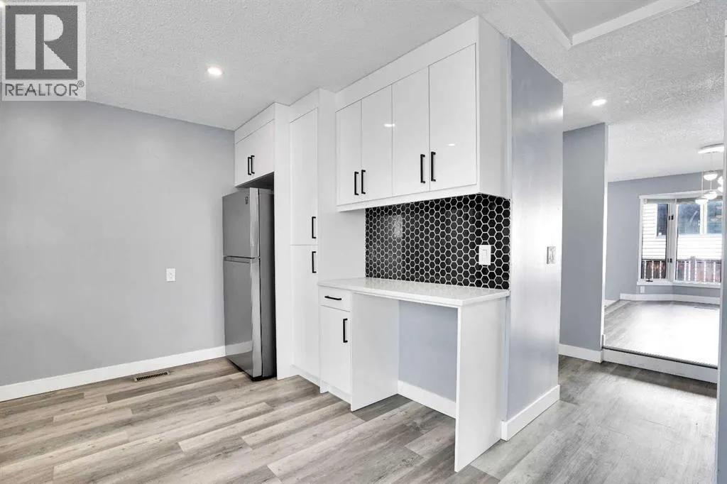 35 Castlefall Grove NE