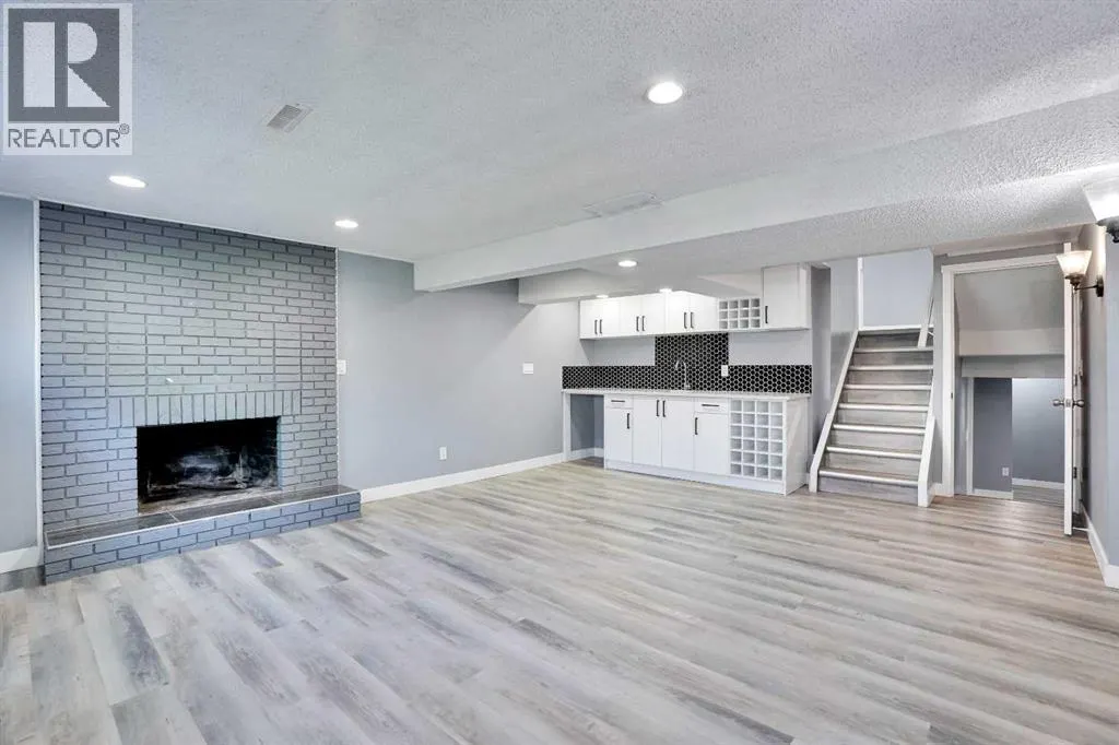 35 Castlefall Grove NE