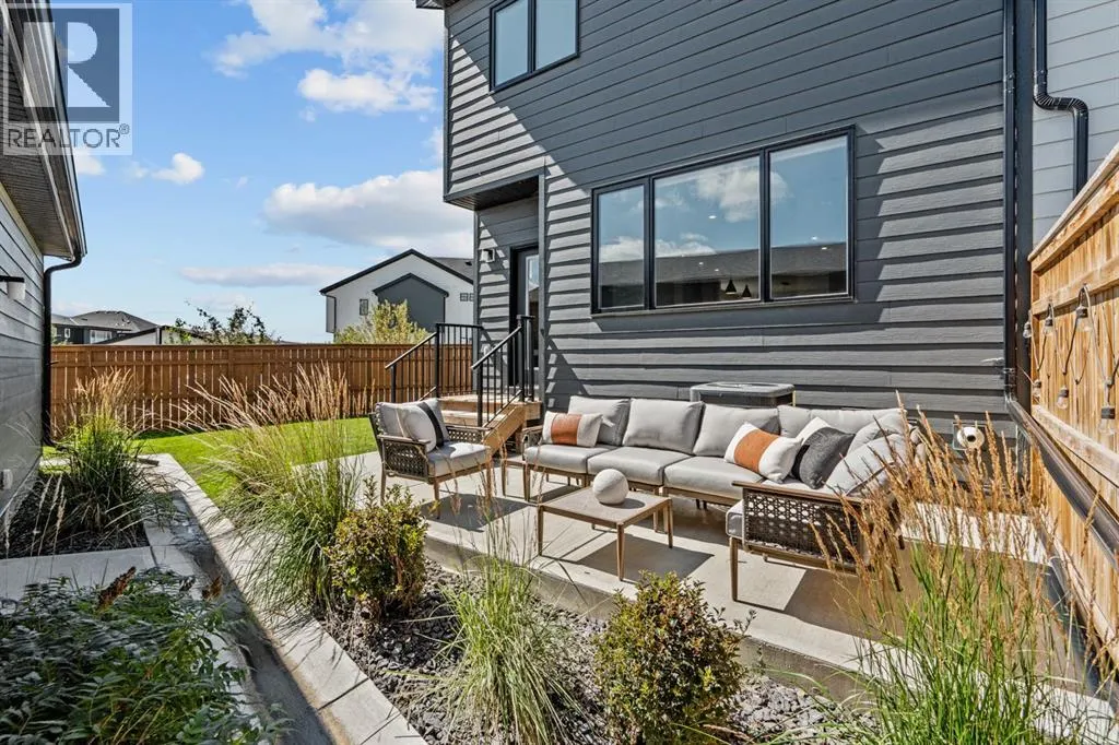 1002 Harmony Parade