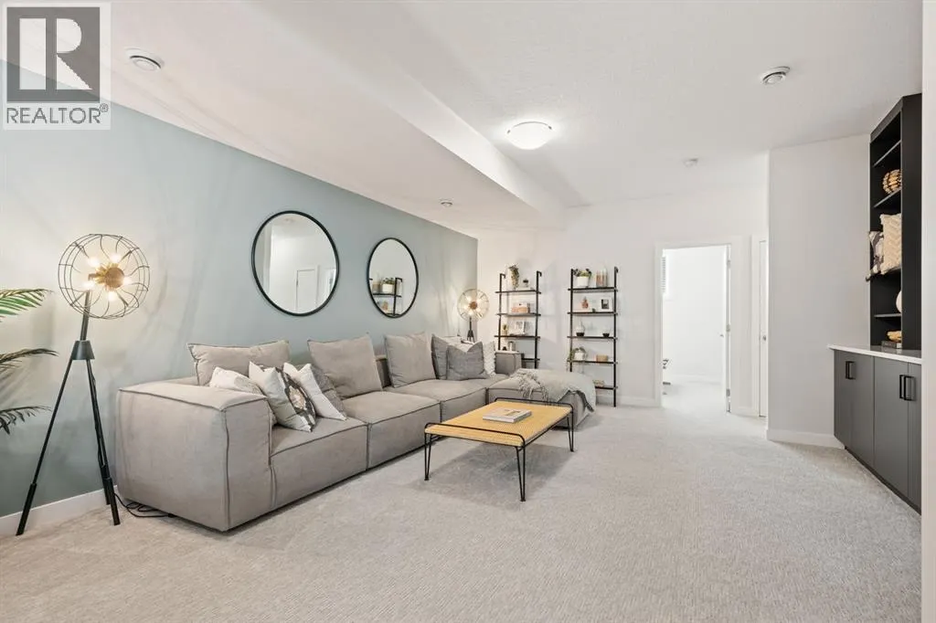 1002 Harmony Parade