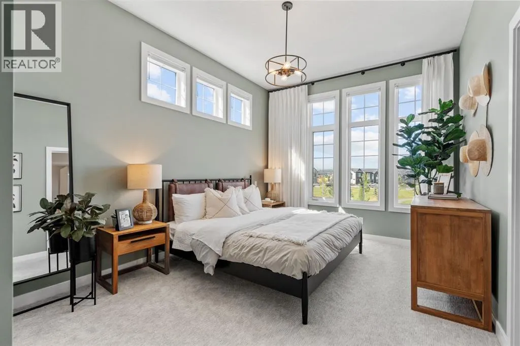 1002 Harmony Parade