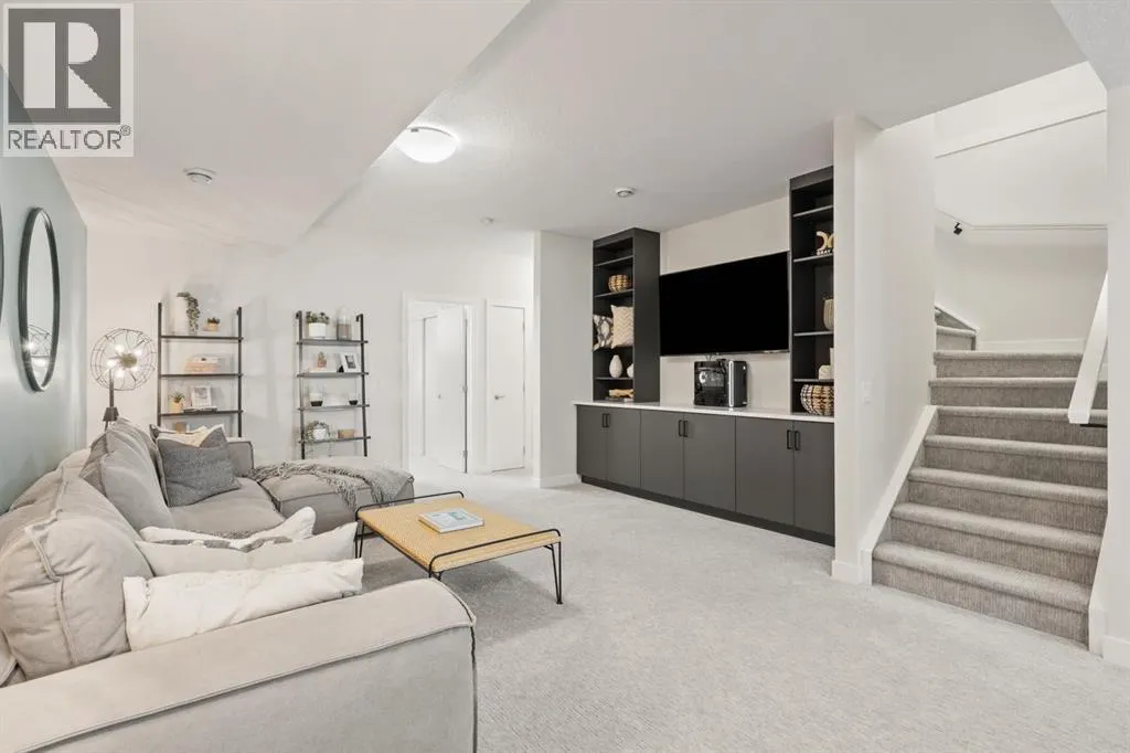1002 Harmony Parade