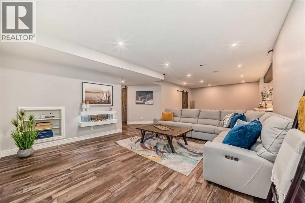 264 Stonemere Close