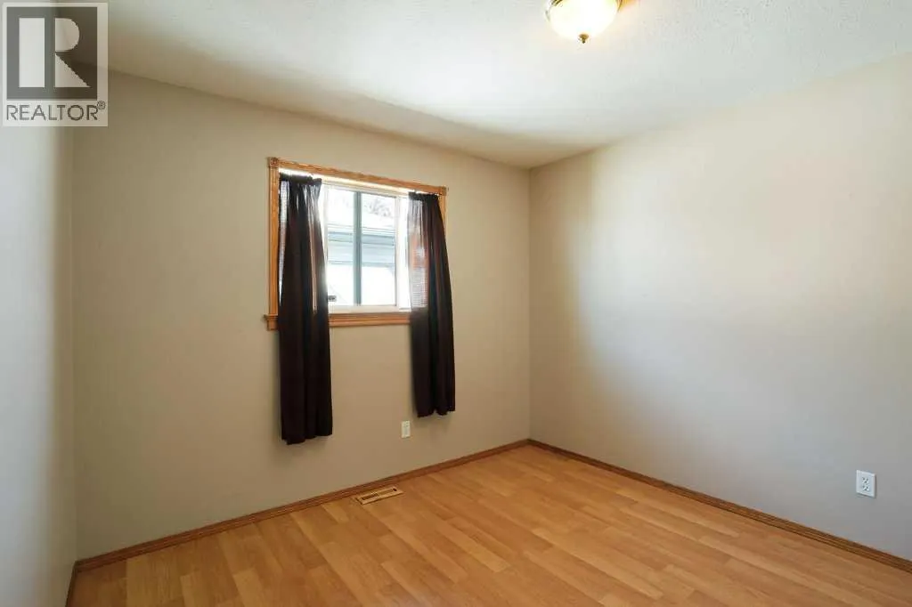 75 Upland Road W