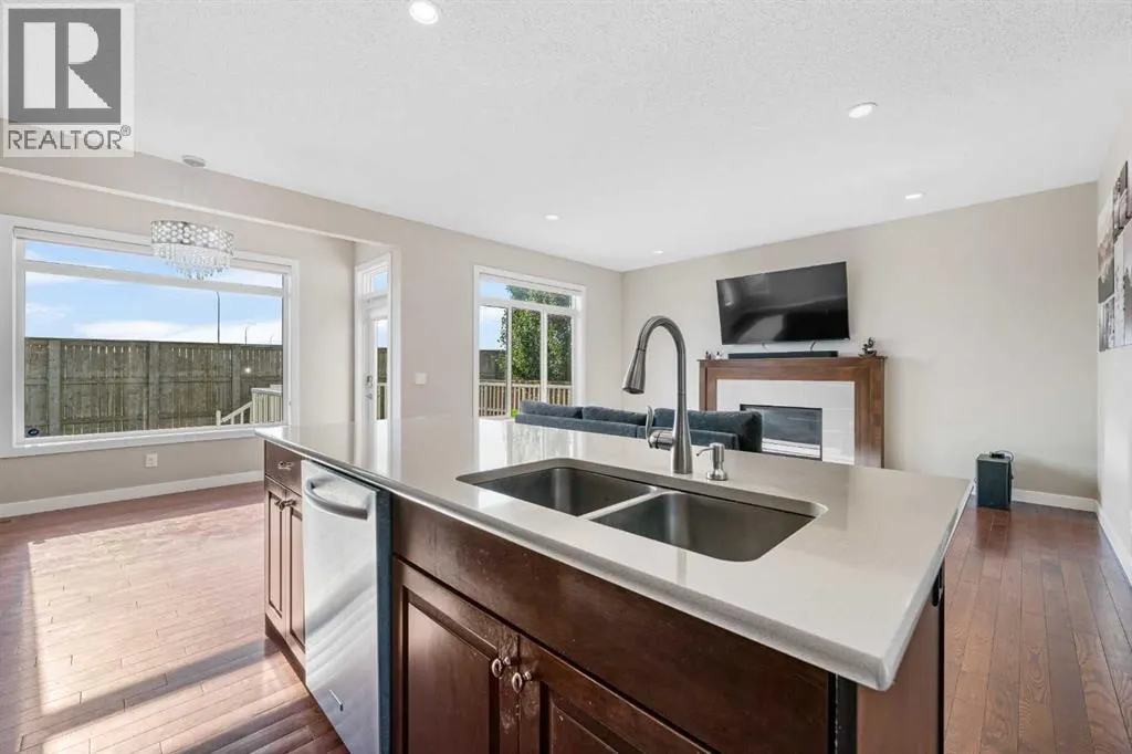237 Panton Way NW