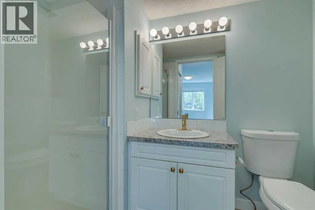 215, 30 Sierra Morena Mews SW