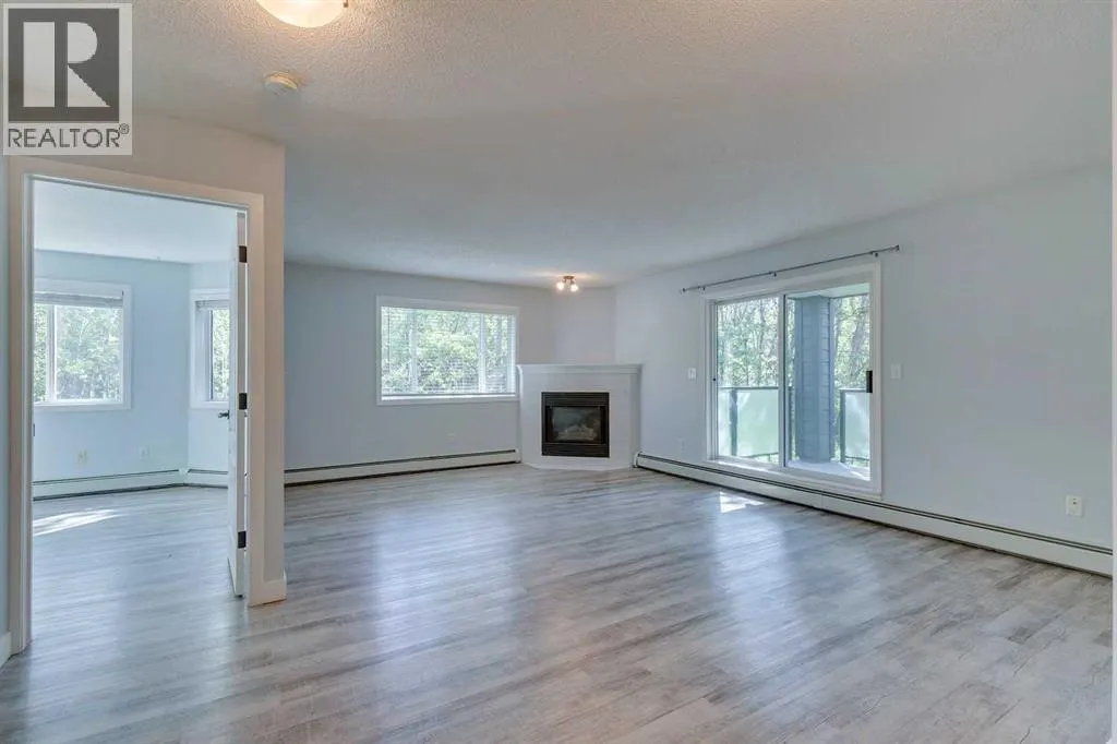 215, 30 Sierra Morena Mews SW