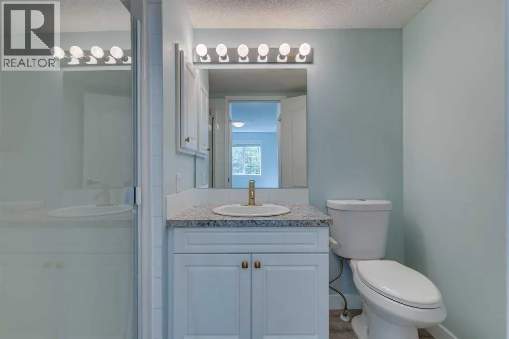 215, 30 Sierra Morena Mews SW