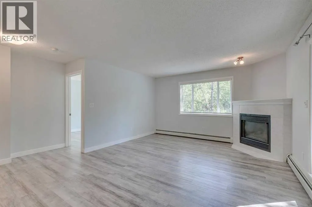 215, 30 Sierra Morena Mews SW