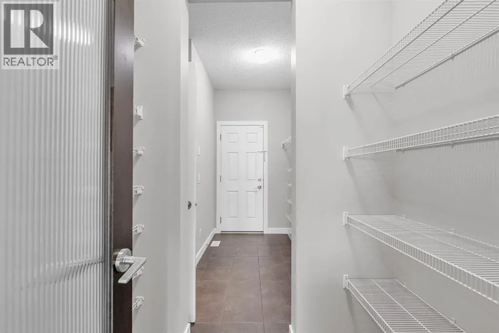 253 Panton Way NW