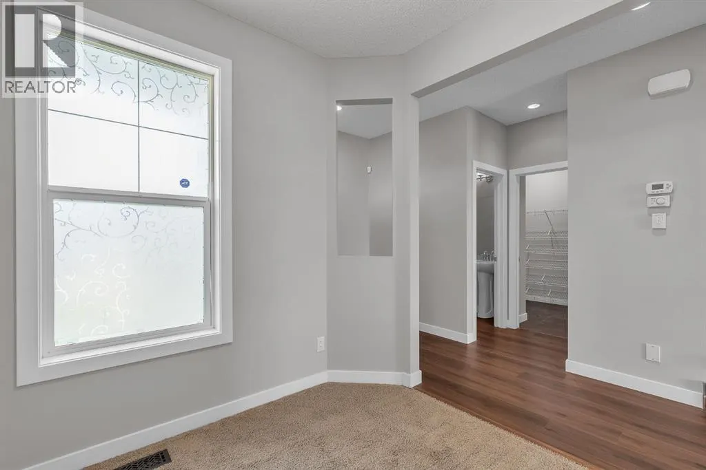 253 Panton Way NW
