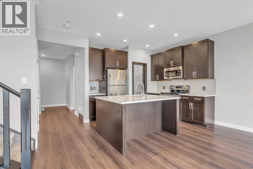 253 Panton Way NW