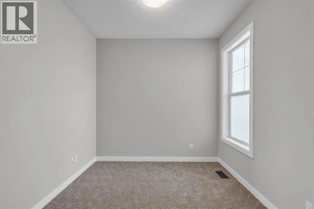 253 Panton Way NW